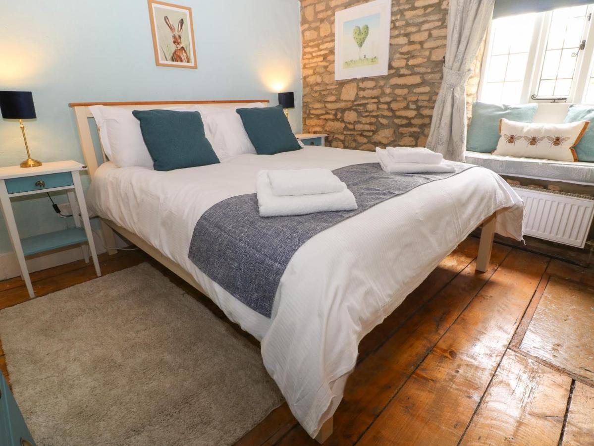Tuesday Cottage Bourton-on-the-Water Exteriör bild