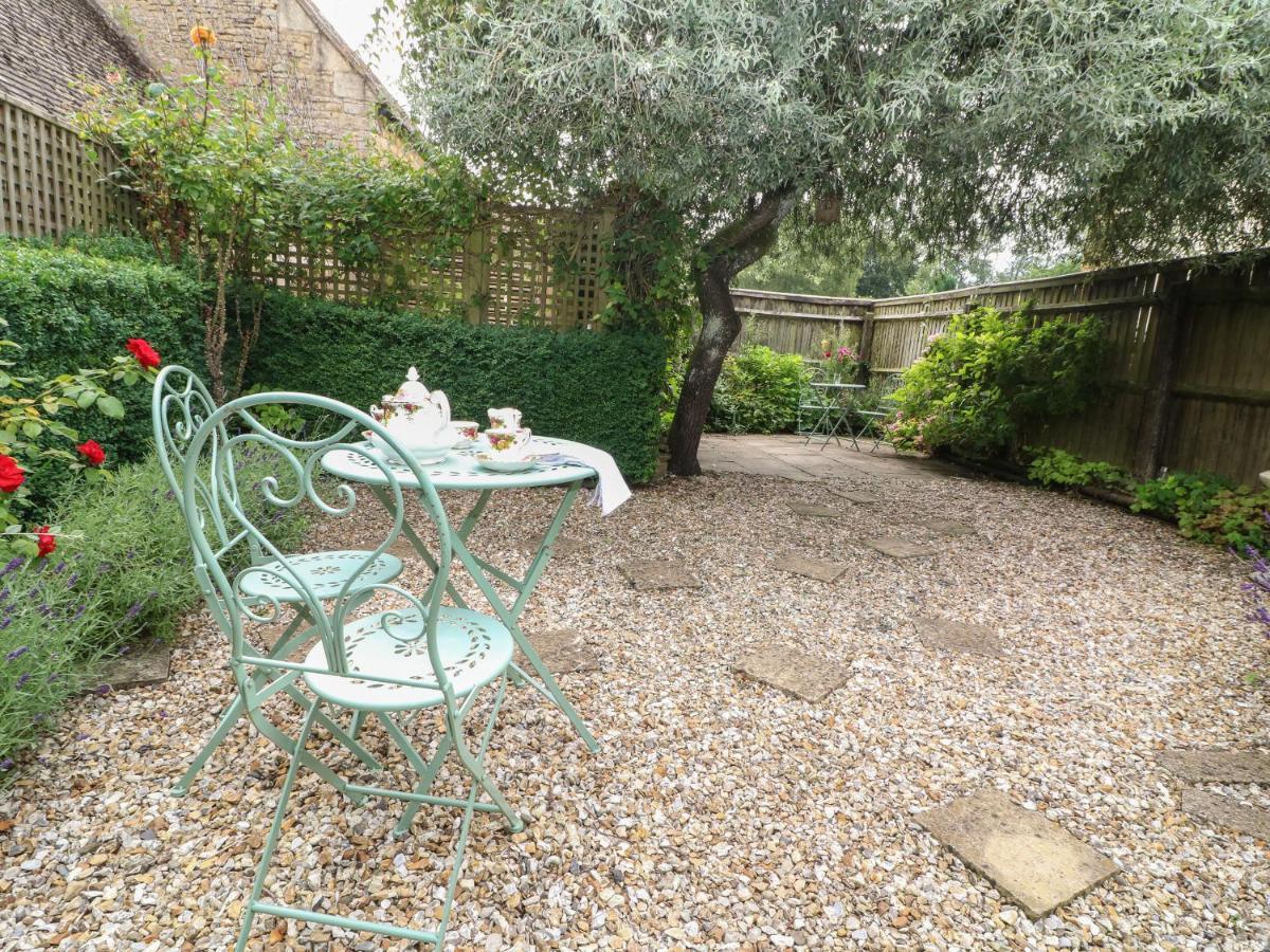 Tuesday Cottage Bourton-on-the-Water Exteriör bild