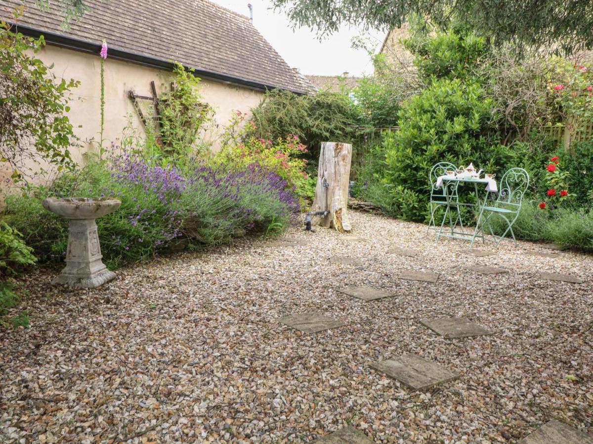 Tuesday Cottage Bourton-on-the-Water Exteriör bild